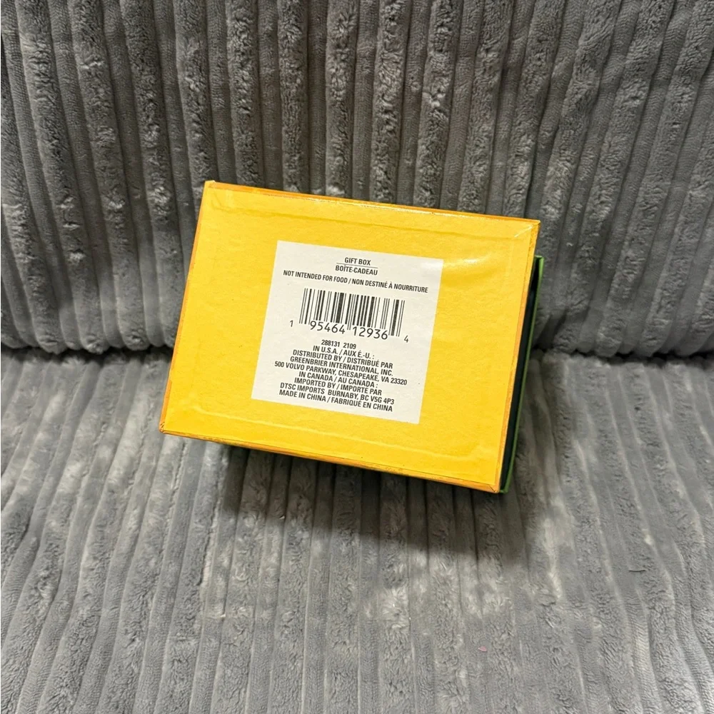 2 Gift Boxes